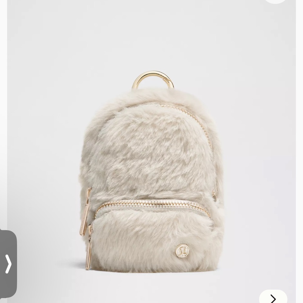 Lululemon nano plush backpack keychain